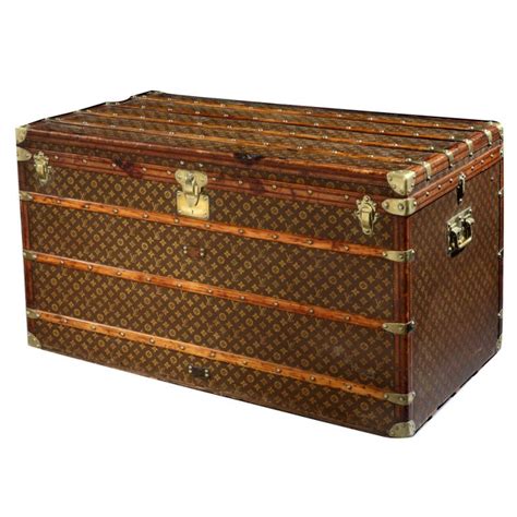 cost of louis vuitton trunk.